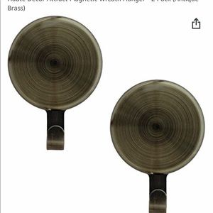 Haute Decor Attract Magnetic Hangers